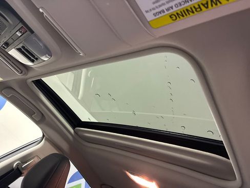 Used 2025 Subaru Crosstrek 2.0i Premium image 35