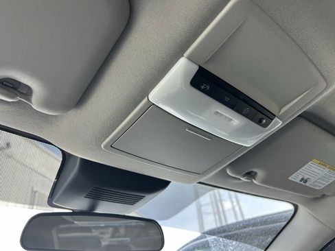 Used 2023 Nissan Sentra SV image 23