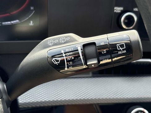 Used 2024 Kia Sportage LX image 29