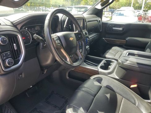 Used 2021 Chevrolet Silverado 1500 High Country image 14
