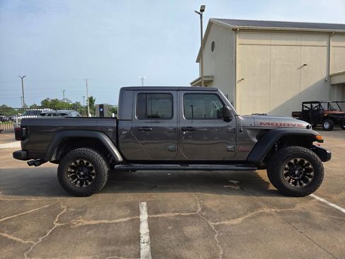 Used 2021 Jeep Gladiator Mojave AWD/4WD image 4