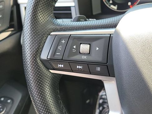 Used 2024 Mitsubishi Outlander SEL AWD/4WD image 9