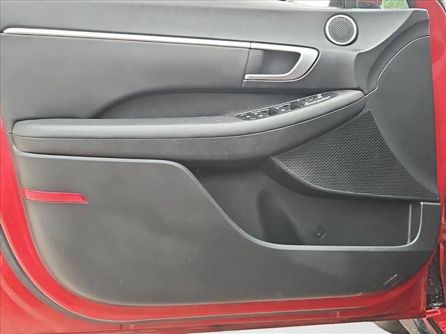 Used 2025 Hyundai Sonata SEL FWD image 10