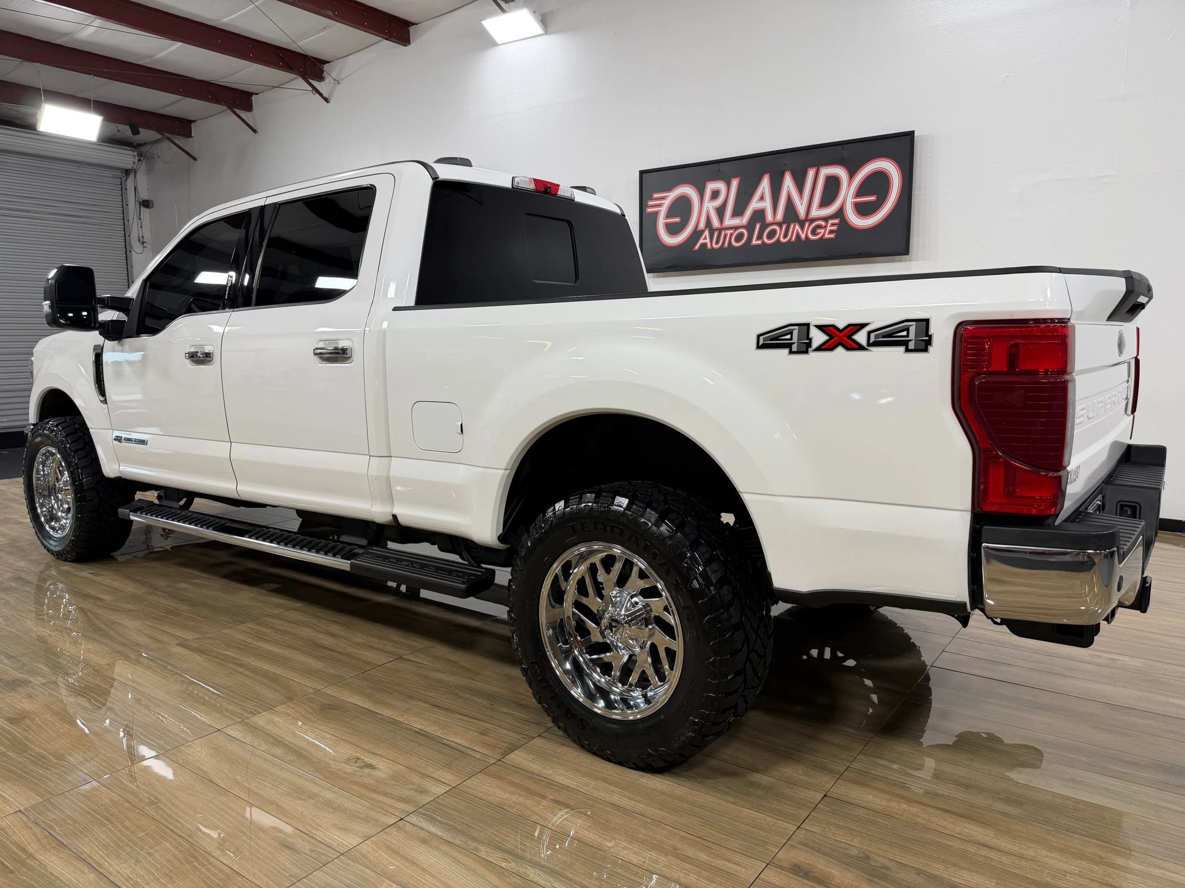 Used 2020 Ford F350 Lariat w/ Lariat Ultimate Package AWD/4WD image 8