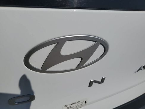 Used 2025 Hyundai Kona SEL FWD image 11