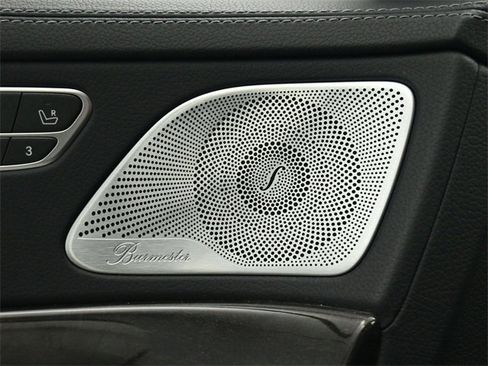 Used 2020 Mercedes-Benz S 560 4MATIC Sedan image 44