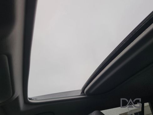 Used 2021 Toyota RAV4 Limited image 33