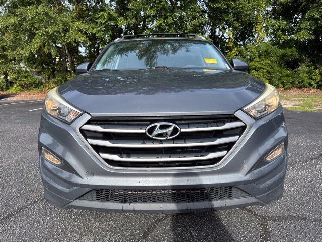 Used 2017 Hyundai Tucson SE w/ SE Popular Package 02 AWD/4WD image 2