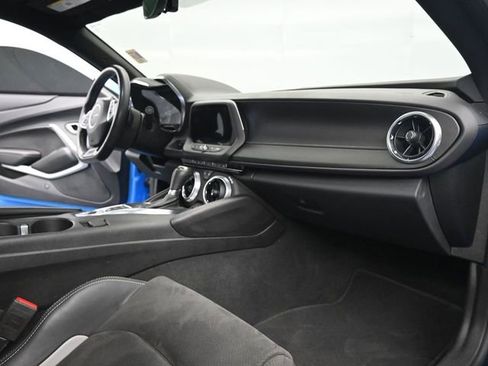 Used 2022 Chevrolet Camaro SS image 32