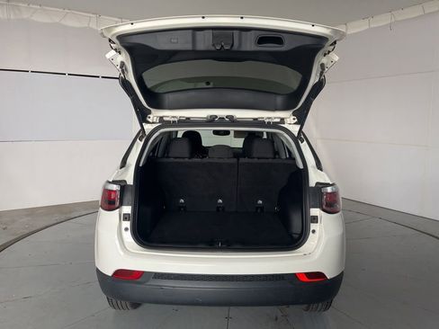 Used 2018 Jeep Compass Sport FWD image 13