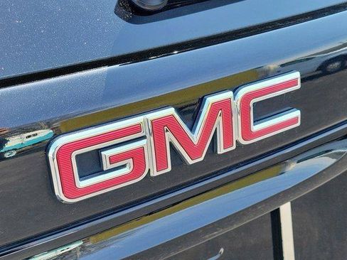 Used 2019 GMC Terrain SLE w/ Driver Convenience Package AWD/4WD image 8