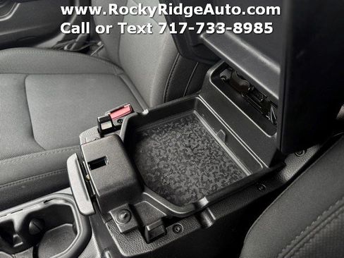 Used 2023 Jeep Gladiator Sport AWD/4WD image 29