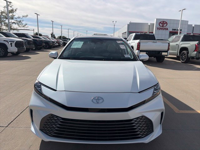 Used 2026 Toyota Camry XLE w/ Premium Package FWD image 2