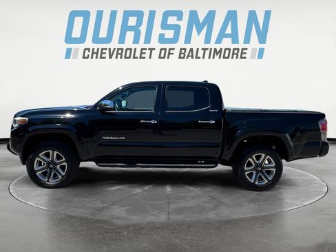 Used 2017 Toyota Tacoma Limited w/ Tow Package AWD/4WD image 3