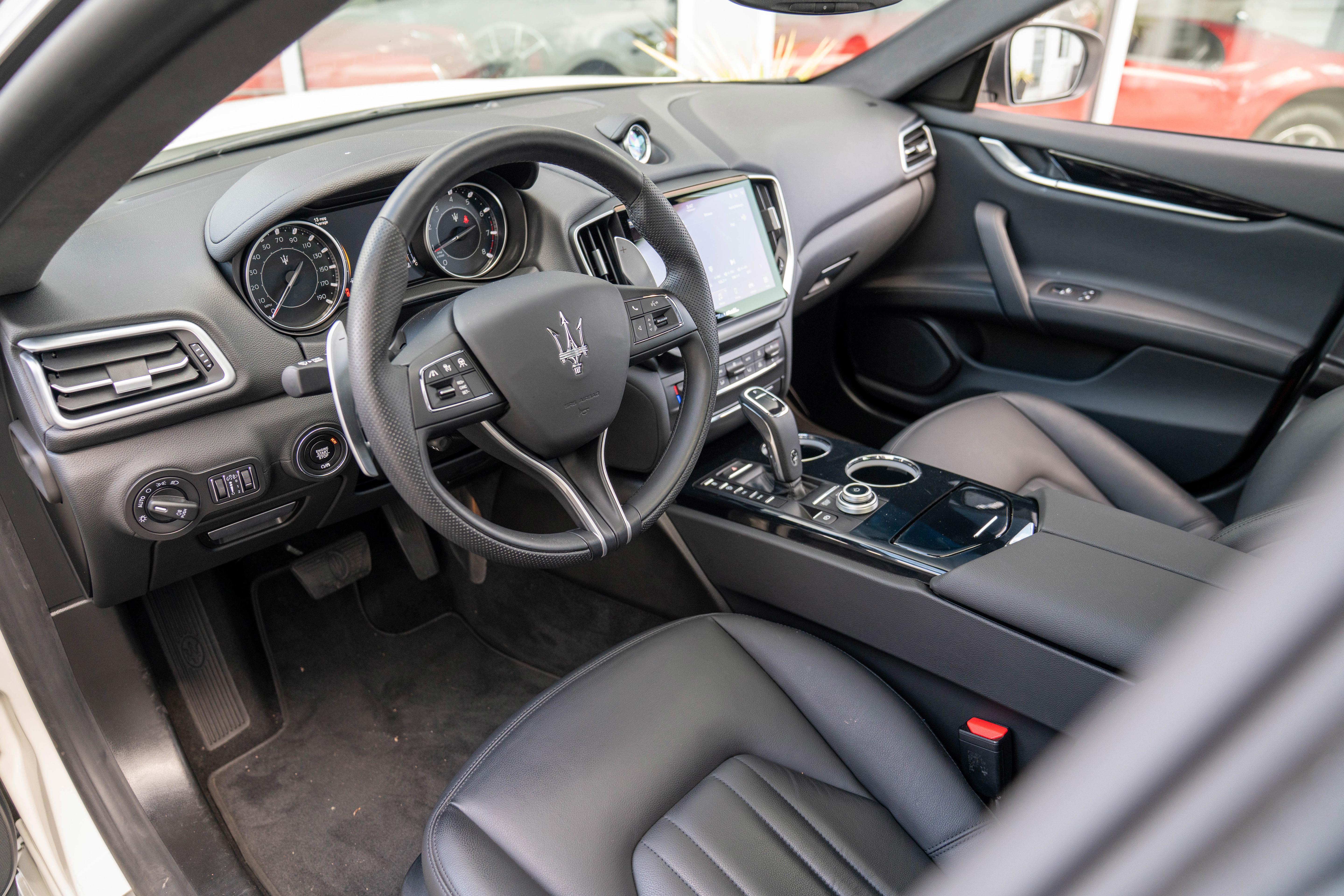 Used 2022 Maserati Ghibli Modena RWD image 9