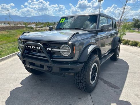Used 2022 Ford Bronco Outer Banks w/ Sasquatch Package AWD/4WD image 3
