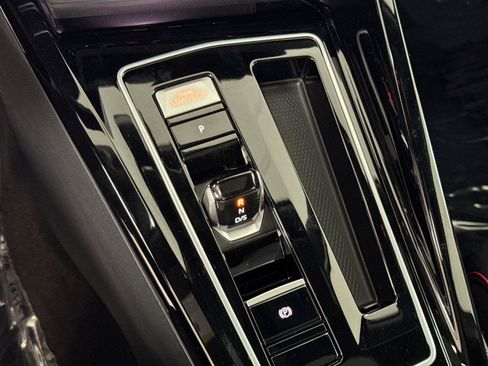 New 2026 Volkswagen GTI SE FWD image 21