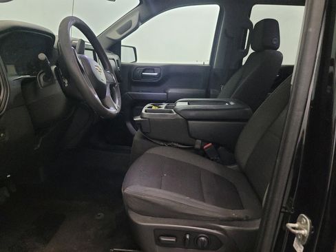 Used 2022 Chevrolet Silverado 1500 Custom AWD/4WD image 17