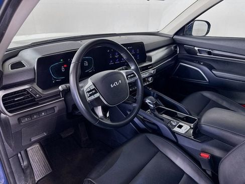 Certified 2024 Kia Telluride S w/ S Sunroof Package AWD/4WD image 9