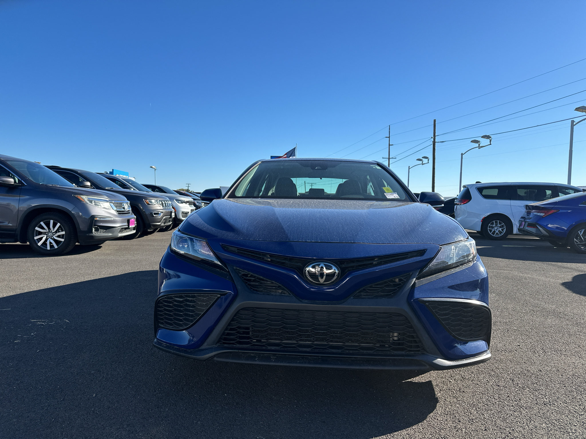 Used 2024 Toyota Camry SE FWD image 8