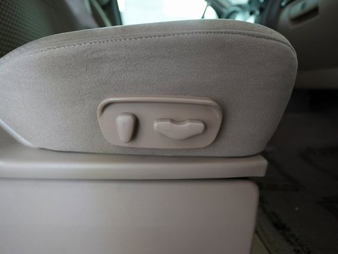 Used 2014 Nissan Armada SV image 63