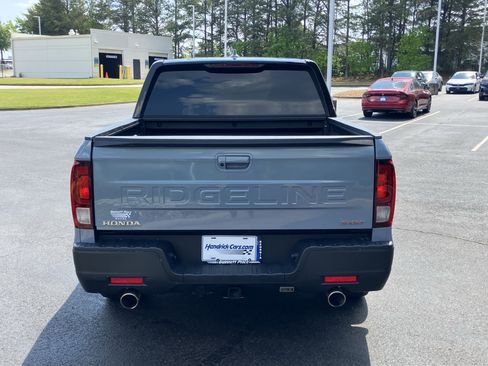 Certified 2025 Honda Ridgeline Sport image 9