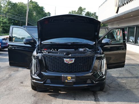 Used 2025 Cadillac Escalade Sport image 53