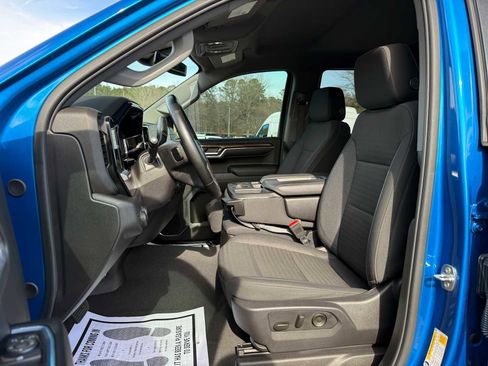 Used 2024 Chevrolet Silverado 1500 RST image 11