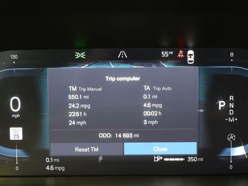 Used 2025 Volvo XC60 B5 Core image 21