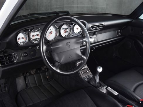 Used 1998 Porsche 911 Carrera S image 4