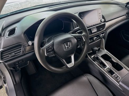 Used 2020 Honda Accord LX image 9
