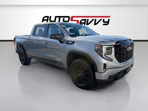 Used 2025 GMC Sierra 1500 Elevation AWD/4WD image 1