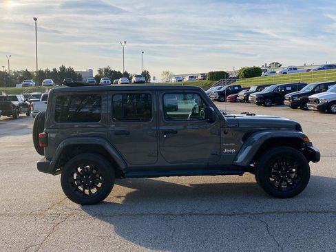 Certified 2023 Jeep Wrangler Sahara w/ Cold Weather Group image 5