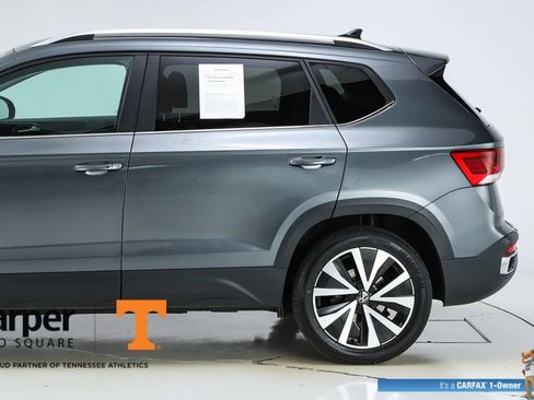 Used 2023 Volkswagen Taos SE w/ Panoramic Sunroof Package AWD/4WD image 42