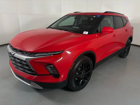 Used 2023 Chevrolet Blazer LT w/ Convenience Package image 5