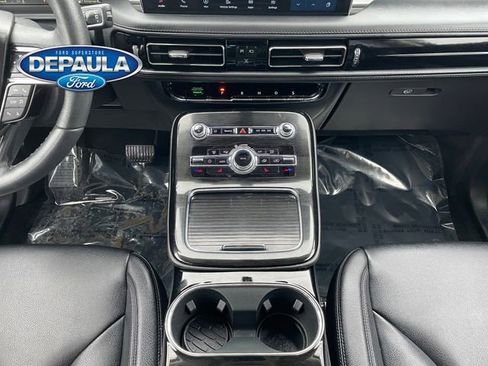 Used 2022 Lincoln Nautilus AWD w/ Premium Package image 14