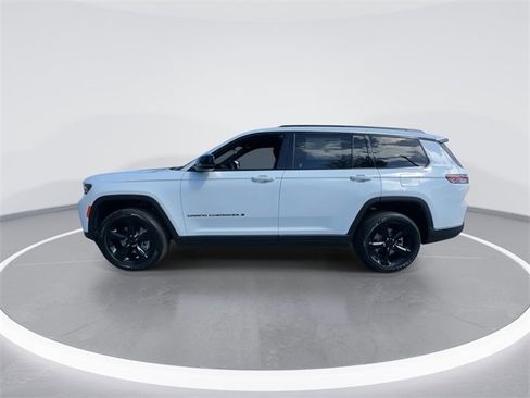 New 2025 Jeep Grand Cherokee L Altitude image 5