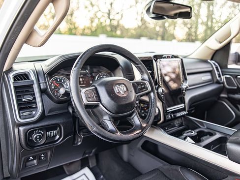 Used 2019 RAM 1500 Laramie image 18