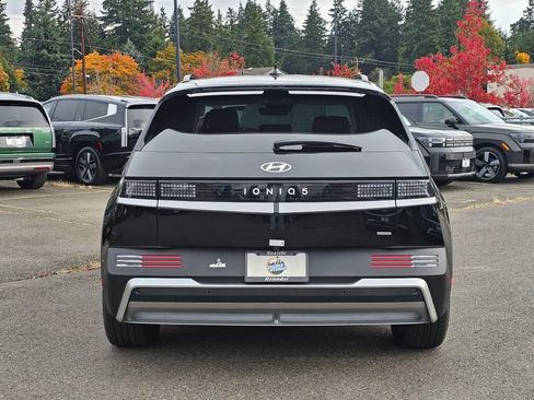 New 2025 Hyundai Ioniq 5 SEL image 6
