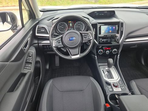 Used 2024 Subaru Forester Premium image 17