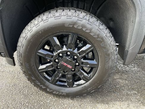 New 2026 GMC Sierra 3500 AT4 w/ AT4 Premium Plus Package image 34