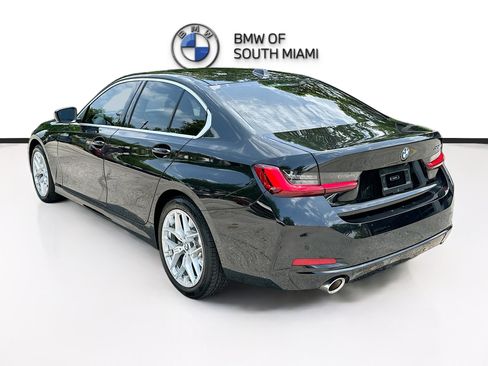 Used 2025 BMW 330i Sedan w/ M Sport Package RWD image 5