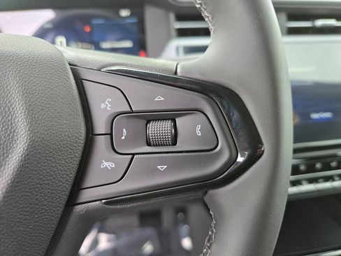 New 2027 Chevrolet Bolt LT w/ Comfort Package FWD image 29