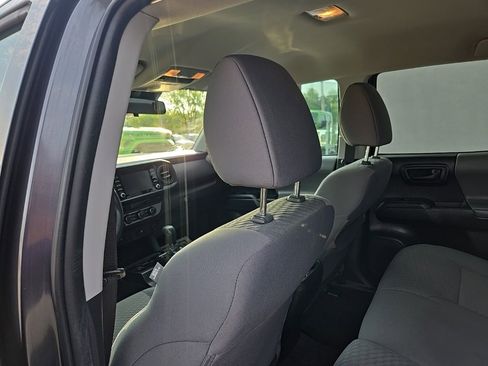 Used 2022 Toyota Tacoma SR image 89