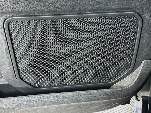 Used 2022 Toyota Tundra SR5 w/ SR5 Convenience Package image 19