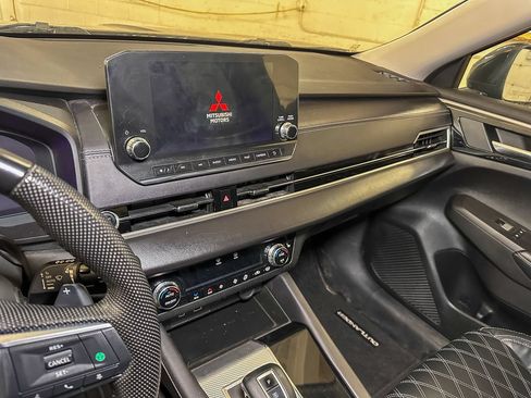 Used 2023 Mitsubishi Outlander SEL Black Edition AWD/4WD image 39
