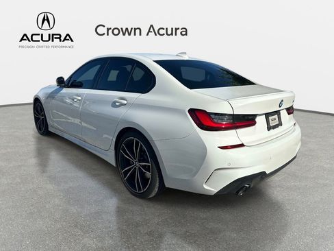 Used 2022 BMW 330i Sedan w/ M Sport Package RWD image 3