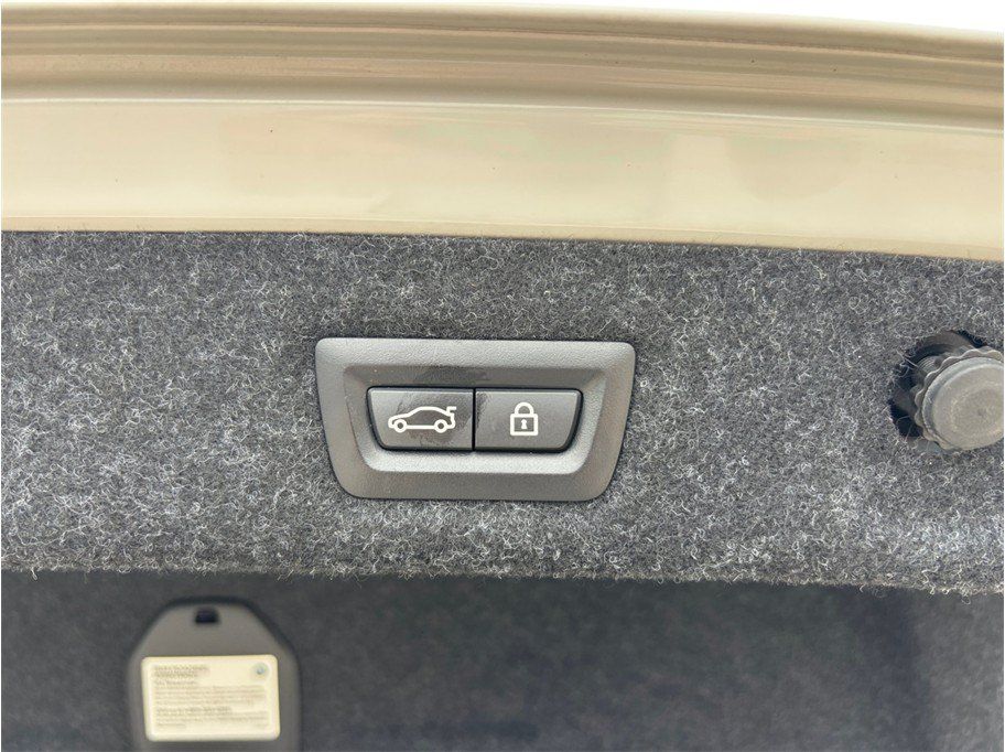 Used 2018 BMW 540i RWD image 51