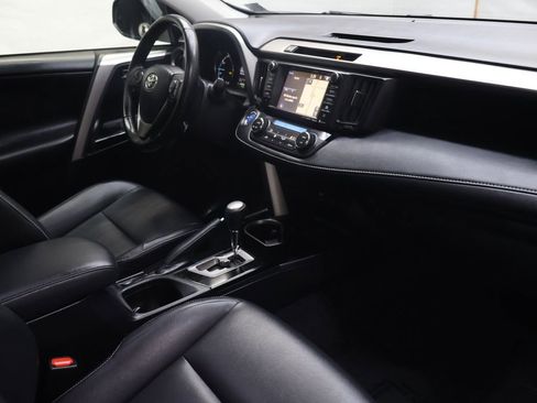 Used 2016 Toyota RAV4 Limited AWD/4WD image 11