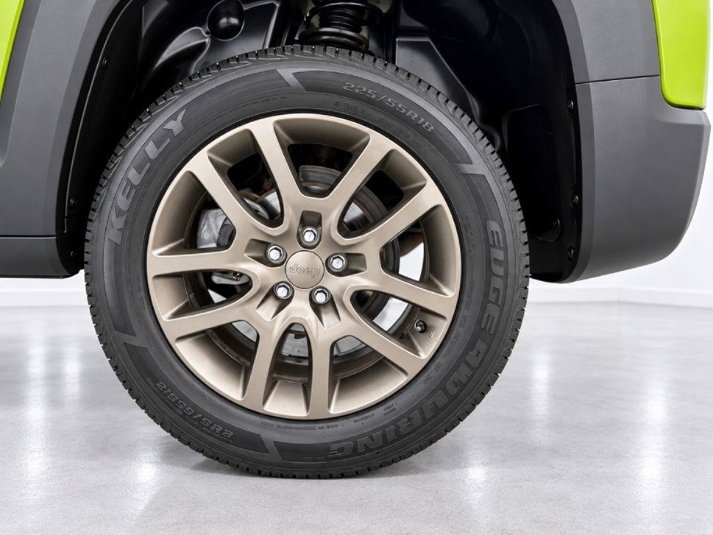 Used 2016 Jeep Renegade 75th Anniversary AWD/4WD image 30